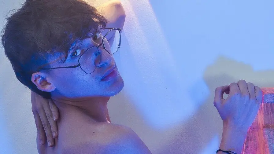 Start Anal Finger BellmontNeon