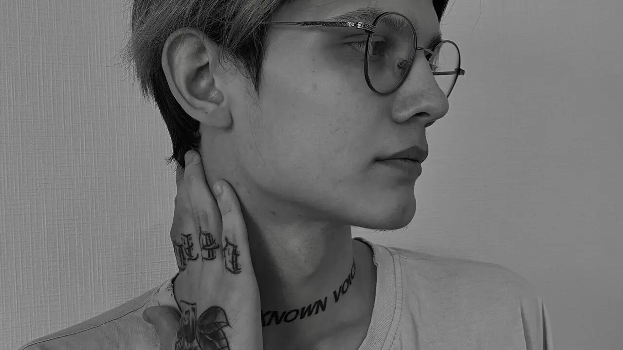 Start Anal Finger JamesMarshal