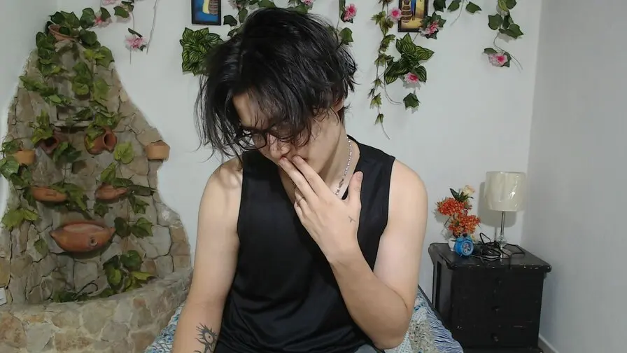 Start Anal Finger LeonHernandez