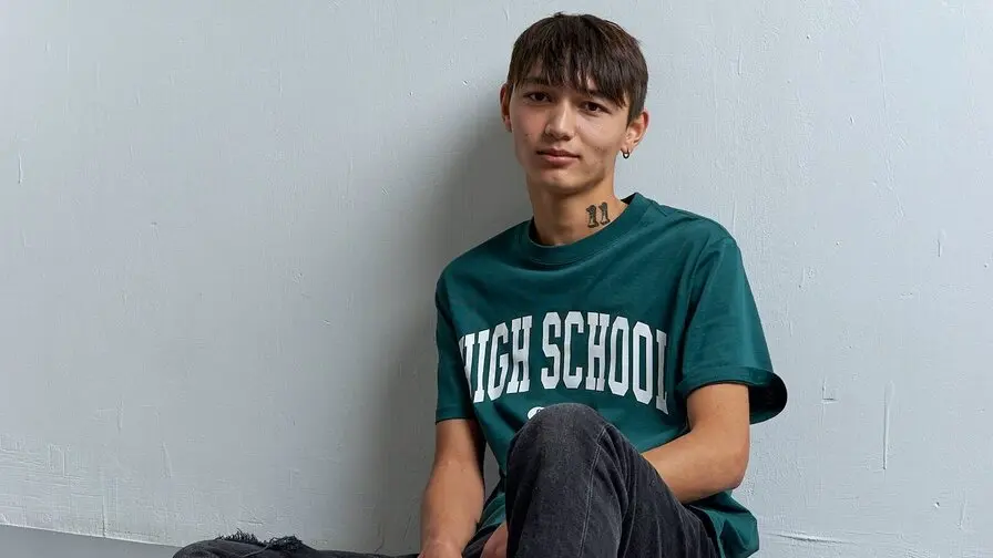 Start Anal Finger NoahBleach