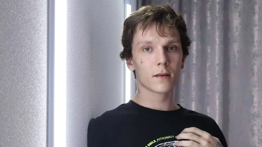 Start Anal Finger RykerHeart