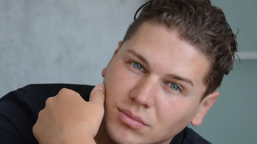 Start Anal Finger VelosaDavid