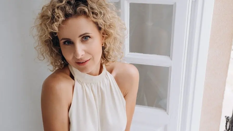 Start Anal Finger AngelEmeli