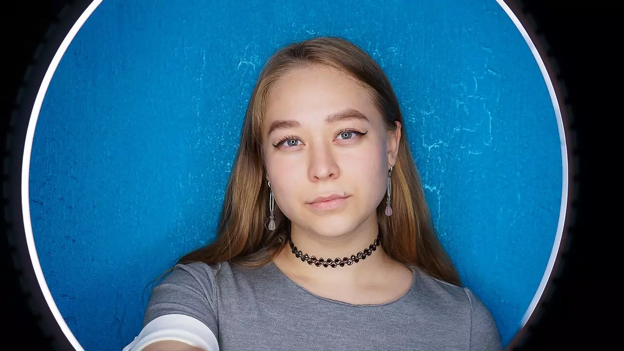 Start Anal Finger BabiRayans