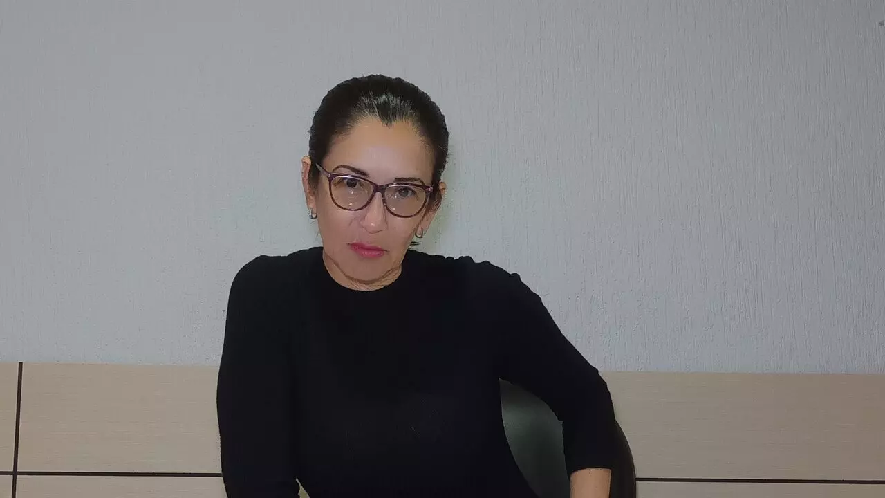 Start Anal Finger KassieFox