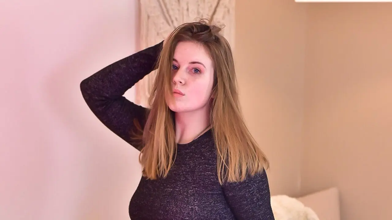 Start Anal Finger PaigeAllen