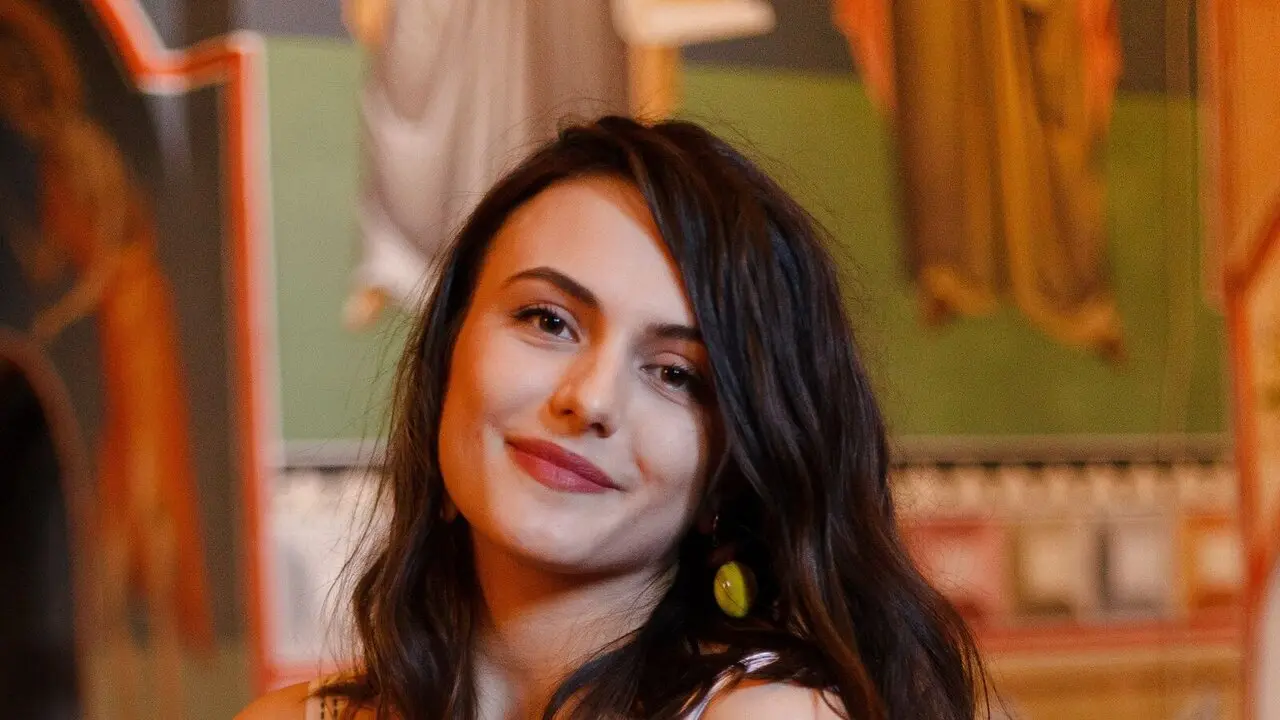 Start Anal Finger SophieAngie