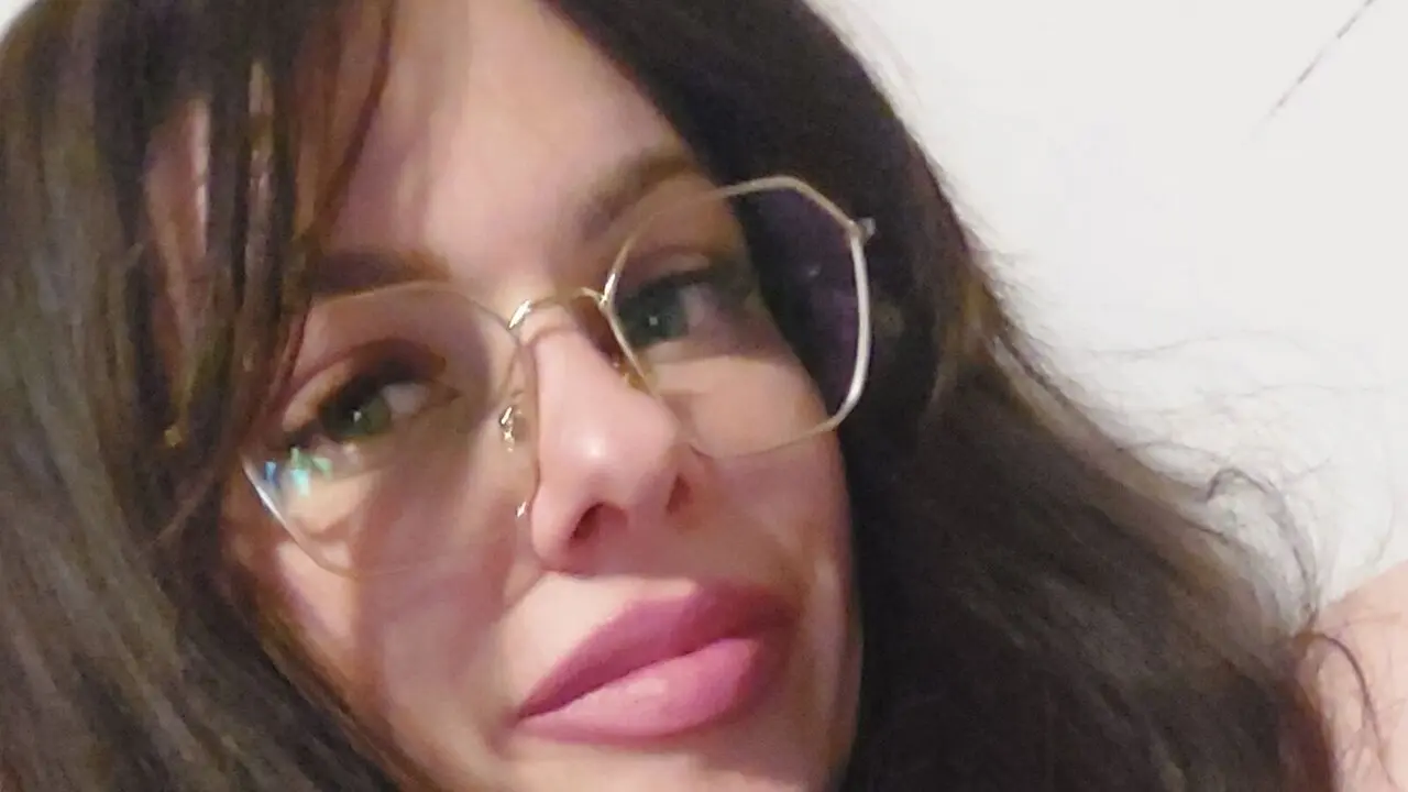 Start Anal Finger SourEmmy