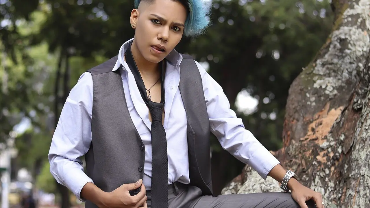 Start Anal Finger TaylorHarper