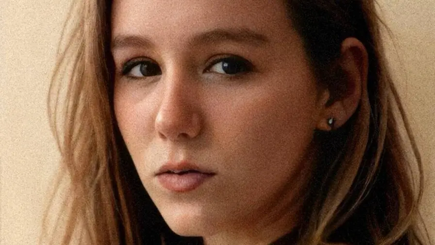 Start Anal Finger VickiGrotts