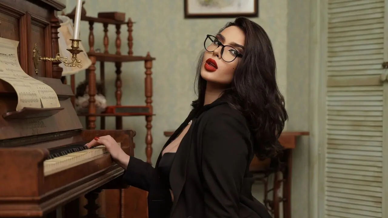 Start Anal Finger VictoriaMonia